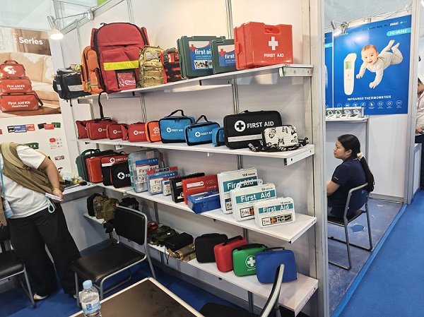 PARA LANÇAMENTO IMEDIATO Fique pronto com o kit de emergência essencial de 72 horas da ReadyGuard Solutions